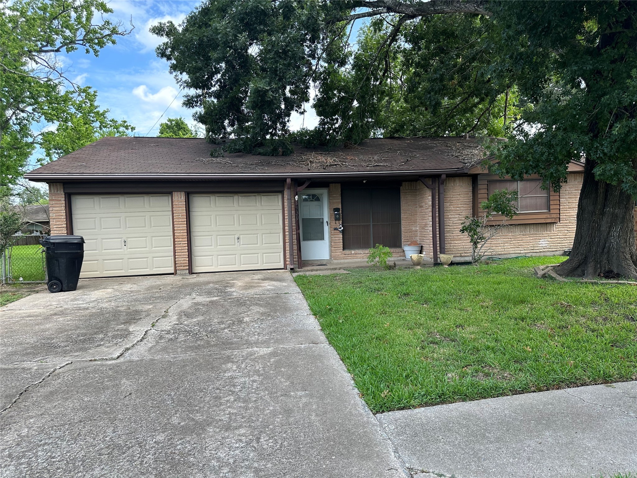 4930 Trail Lake Drive Houston TX 77045