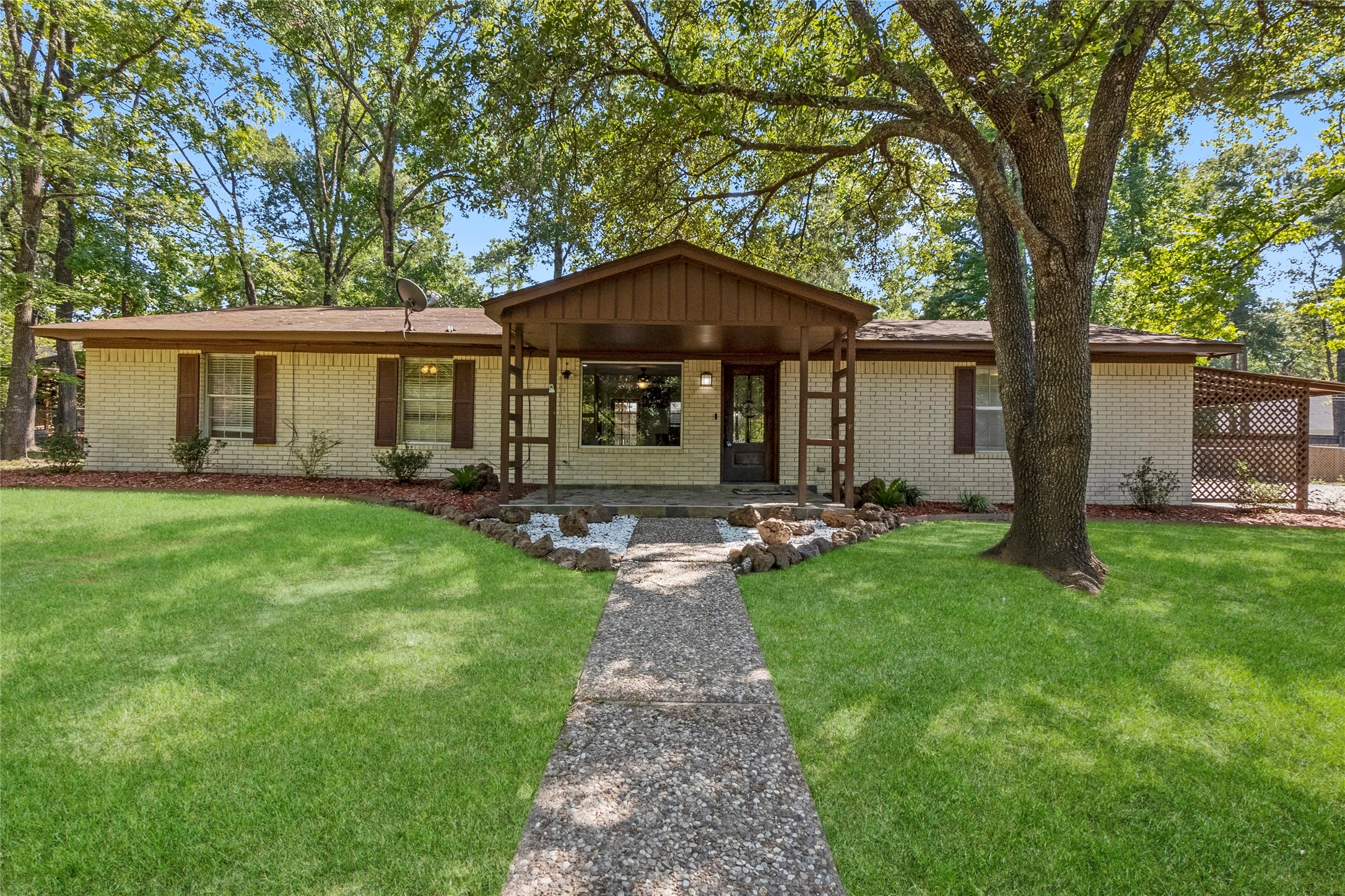 1011 Alston Street Livingston TX 77351