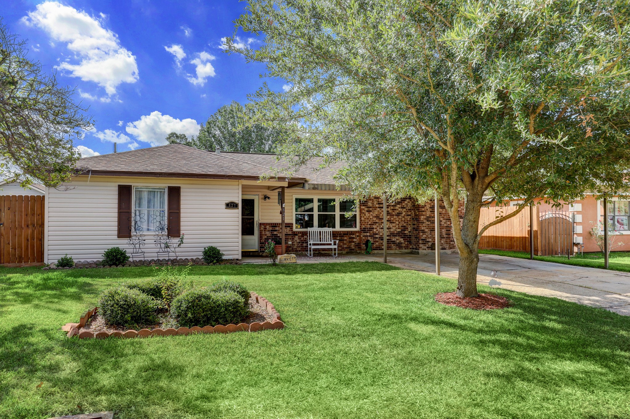 821 Catherwood Place Houston TX 77015