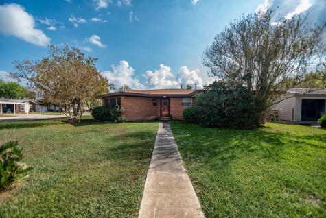 218 Burnet Street Port Lavaca TX 77979