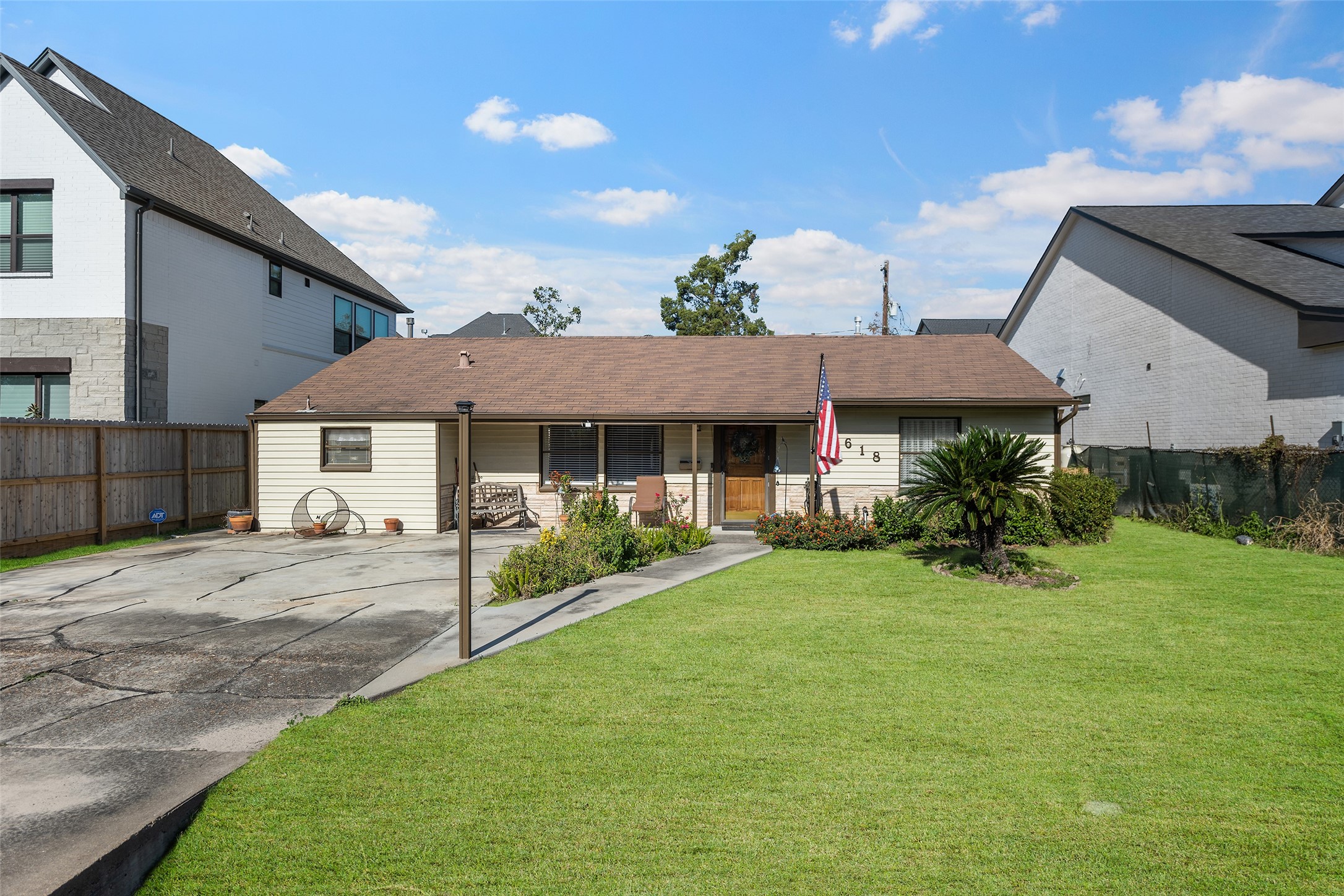 6618 Sivley Street Houston TX 77055