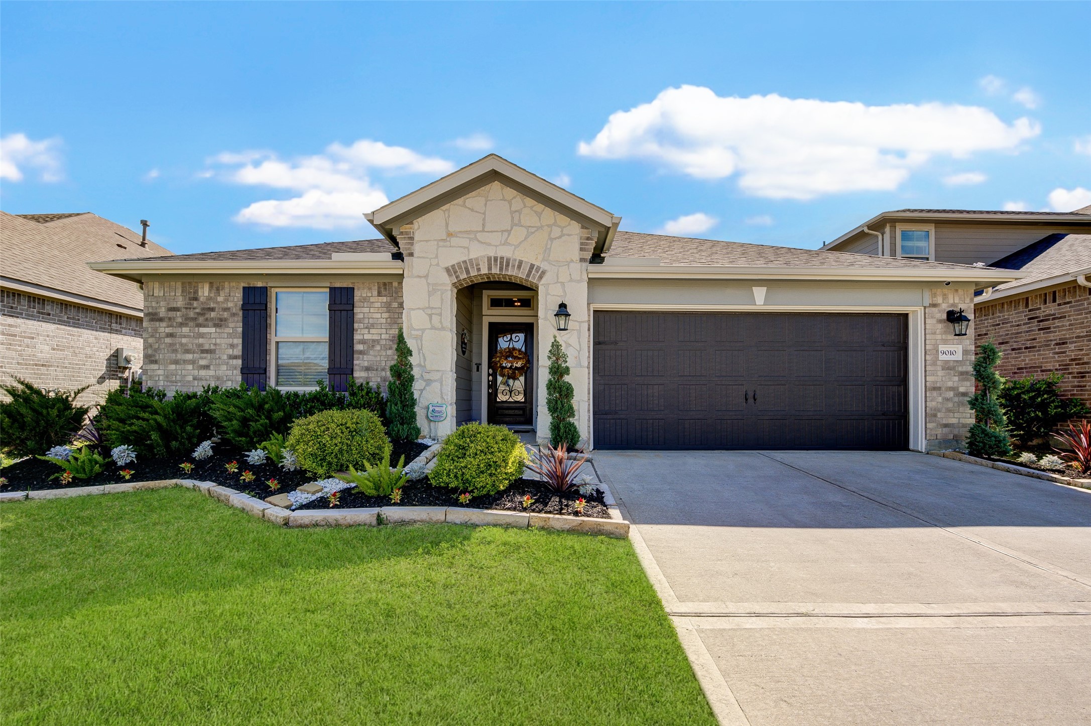 9010 Blue Star Lane Baytown TX 77521