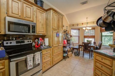 143 Eagle Nest Court Richwood TX 77566