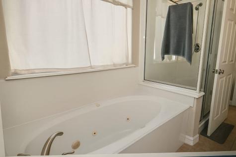 143 Eagle Nest Court Richwood TX 77566