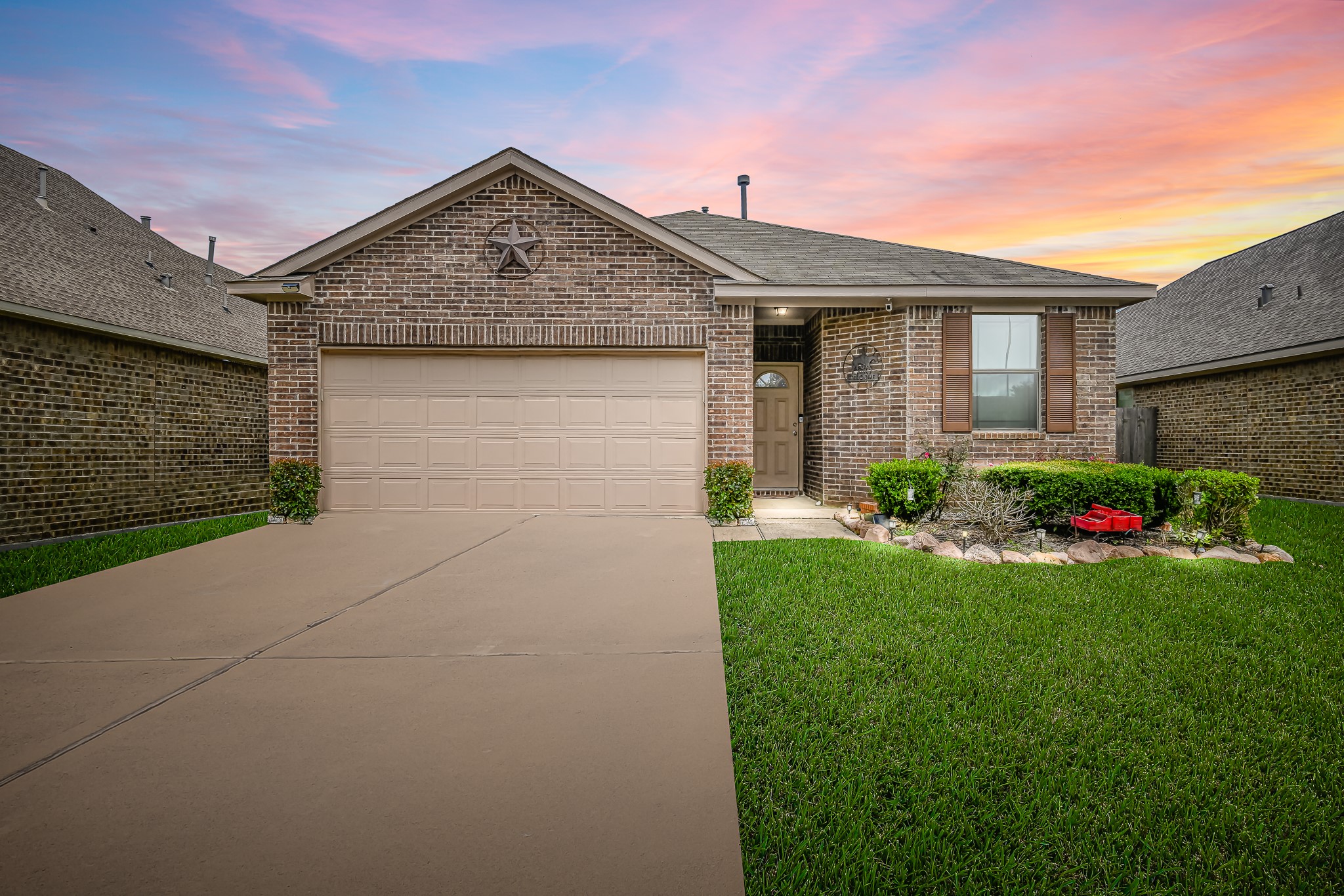 348 Country Crossing Circle Magnolia TX 77354