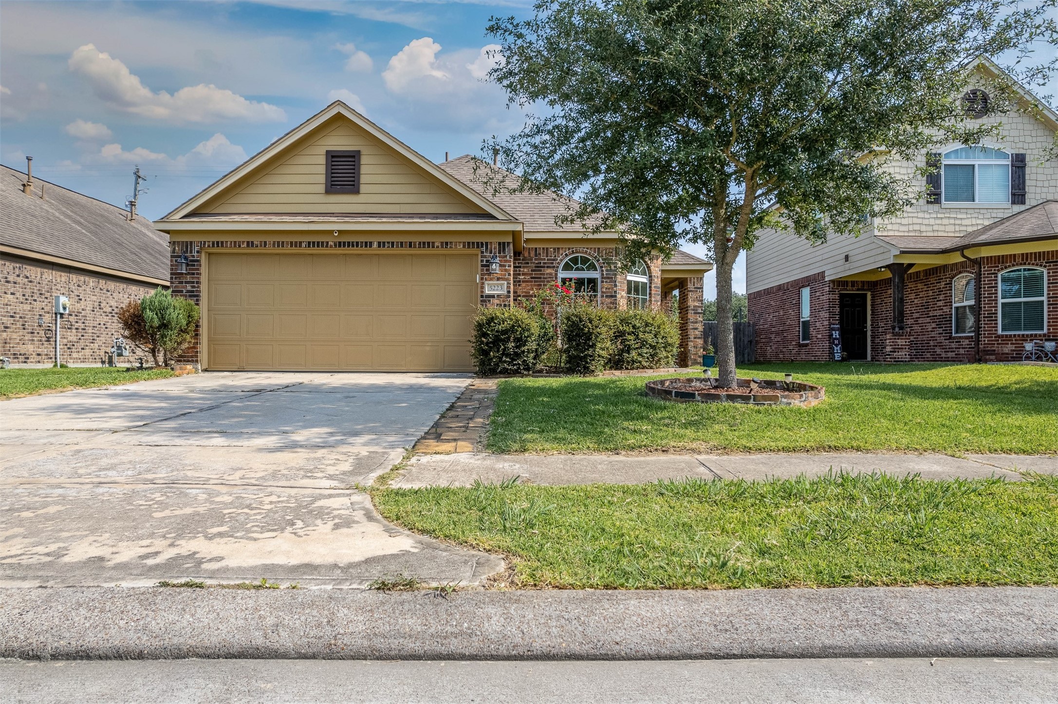 5223 El Tigre Lane Baytown TX 77521