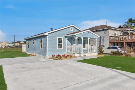 2221 Grover Avenue Galveston TX 77551