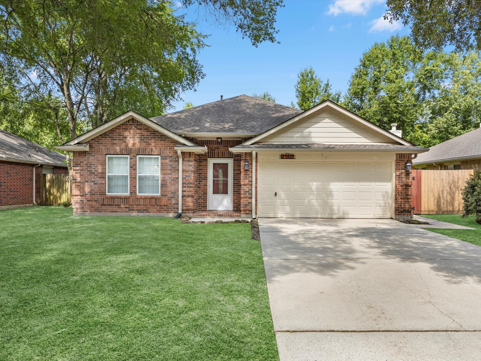 27097 Crown Chase Drive Kingwood TX 77339
