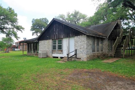 1518 S Columbia Drive West Columbia TX 77486