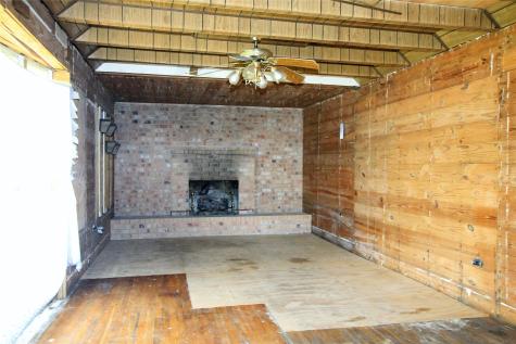 1518 S Columbia Drive West Columbia TX 77486