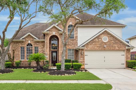 1113 Lake Shore Drive Pearland TX 77581