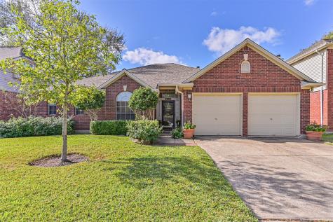4930 Heritage Plains Drive Friendswood TX 77546