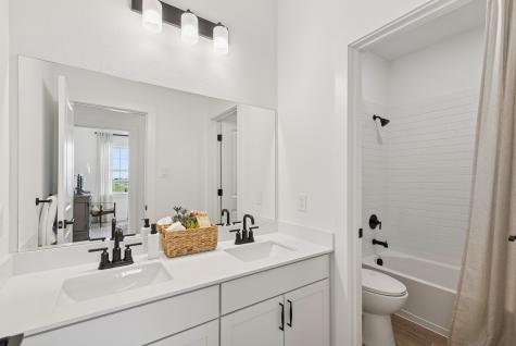 12115 Upper Meadows Avenue Mont Belvieu TX 77535