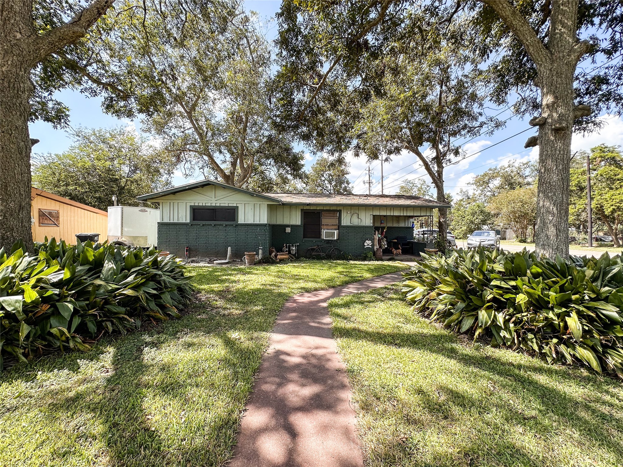 1600 Avenue L Bay City TX 77414