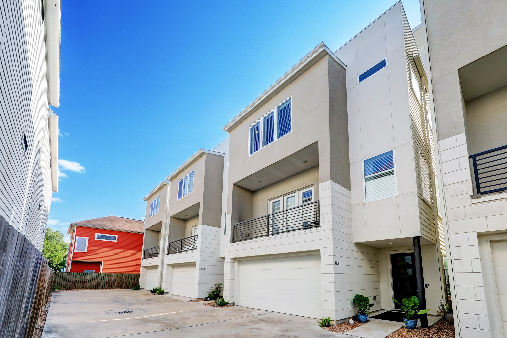 1140 W 24th Street C Houston TX 77008