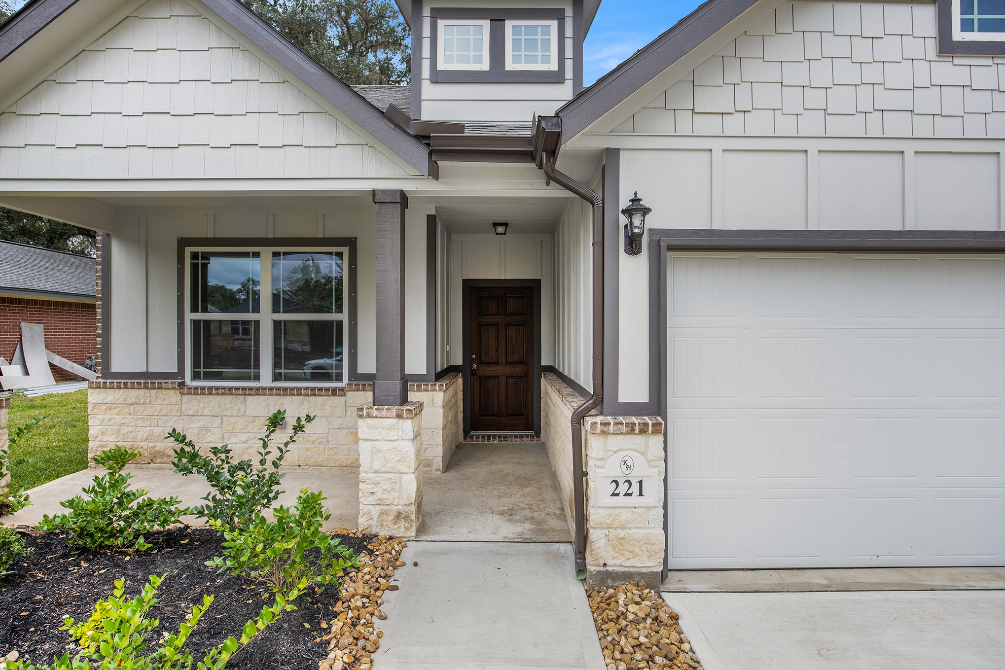 221 Inwood Drive West Columbia TX 77486