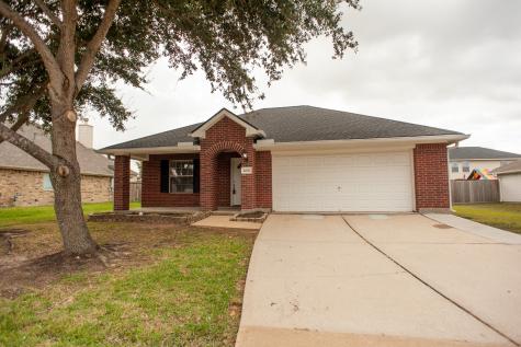 4202 Leisure Lane Pearland TX 77584