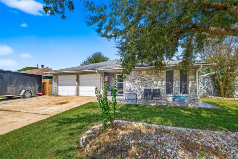 11731 Alamo Drive La Porte TX 77571