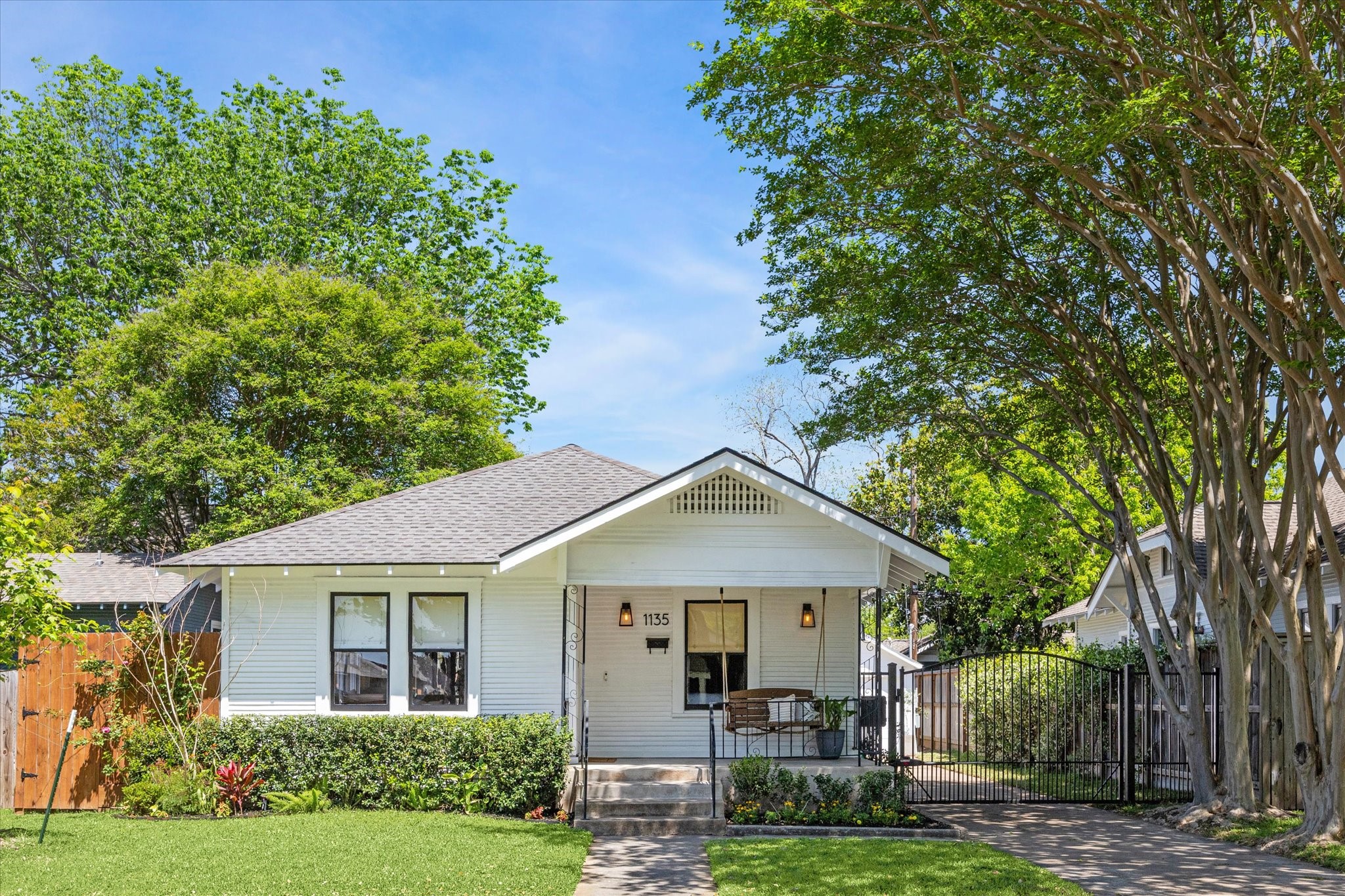 1135 W Gardner Street Houston TX 77009