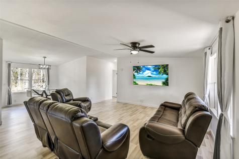21507 Juliann Alyes Porter TX 77365