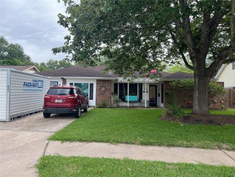 5009 Groveton Lane Pearland TX 77584