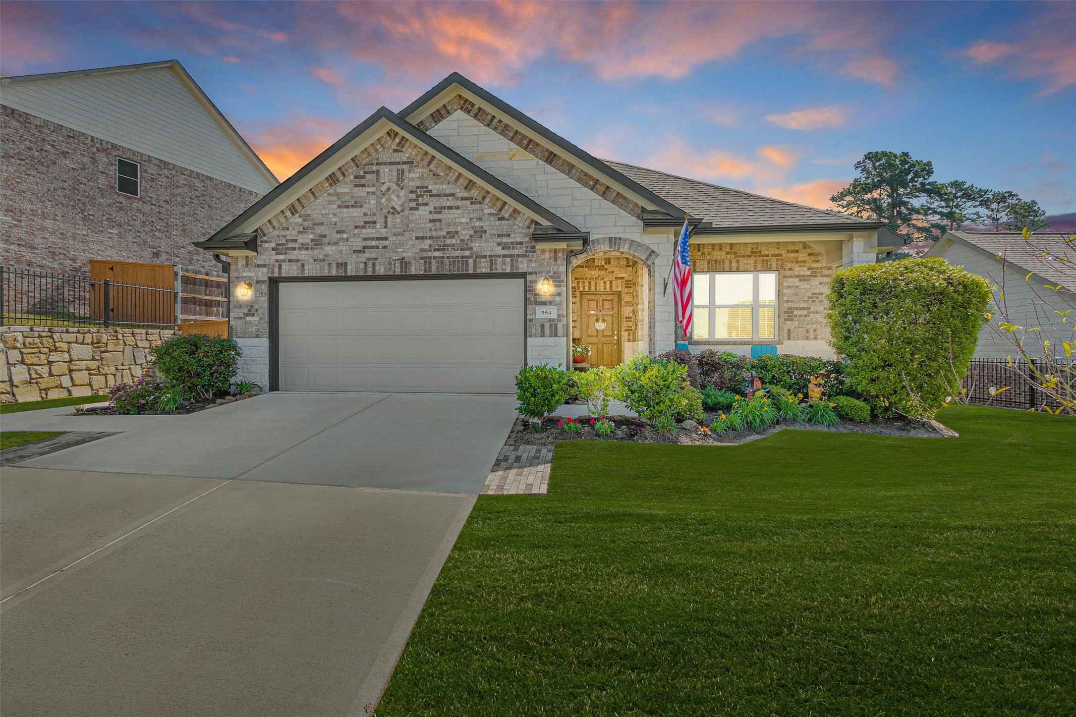954 Golden Willow Lane Conroe TX 77304