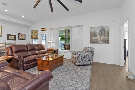 954 Golden Willow Lane Conroe TX 77304