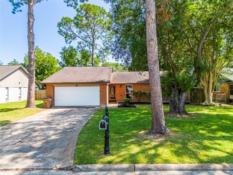 5314 Thornwood Circle Dickinson TX 77539