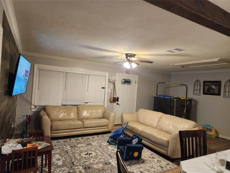 1246 County Road 332 Cleveland TX 77327