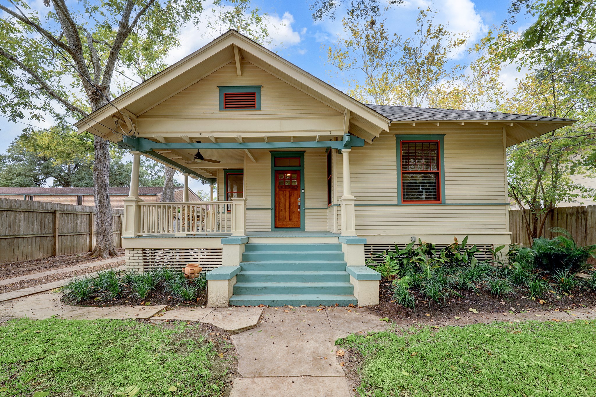 2911 Morrison Street Houston TX 77009