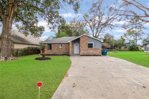 315 Moore Street Tomball TX 77375