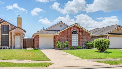 68 Avocado Court Lake Jackson TX 77566