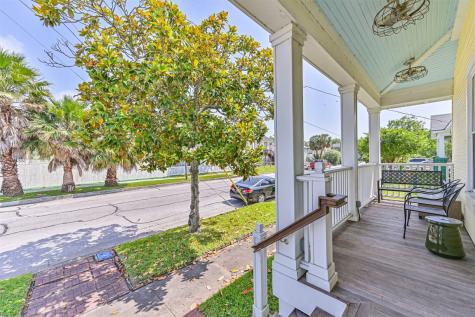 3927 Bernardo De Galvez Avenue Galveston TX 77550