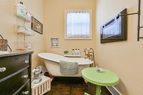 3927 Bernardo De Galvez Avenue Galveston TX 77550