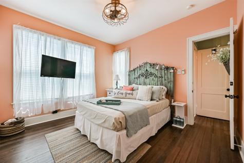 3927 Bernardo De Galvez Avenue Galveston TX 77550