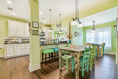3927 Bernardo De Galvez Avenue Galveston TX 77550