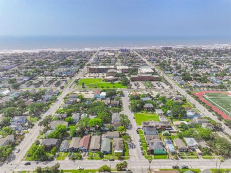 3927 Bernardo De Galvez Avenue Galveston TX 77550