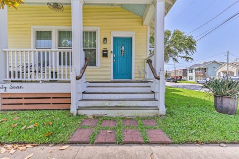 3927 Bernardo De Galvez Avenue Galveston TX 77550