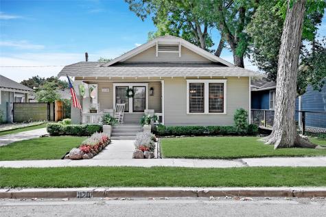 1120 W Gardner Street Houston TX 77009
