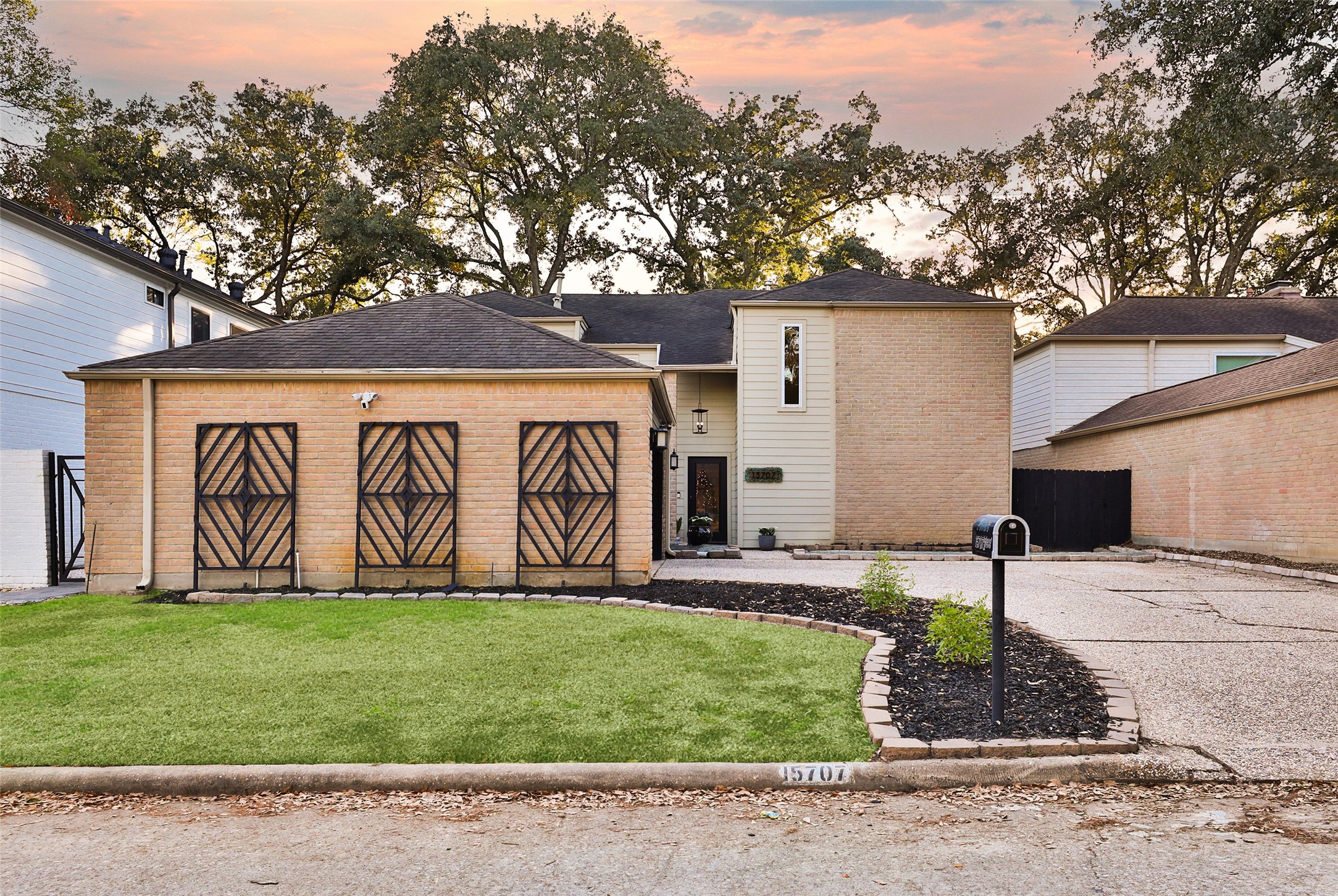 15707 Island Grove Court Houston TX 77079