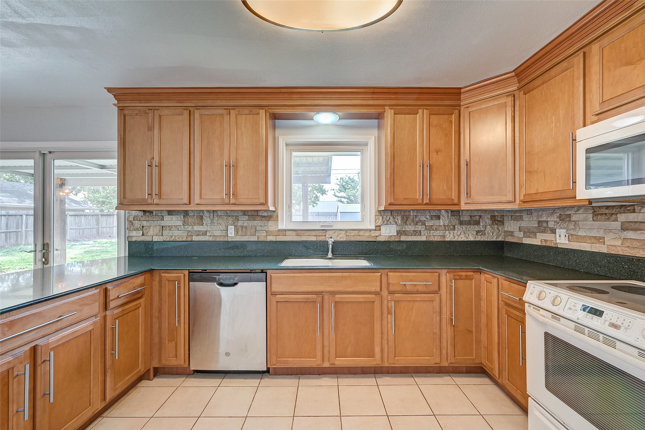 6435 Woodbrook Lane Houston TX 77008