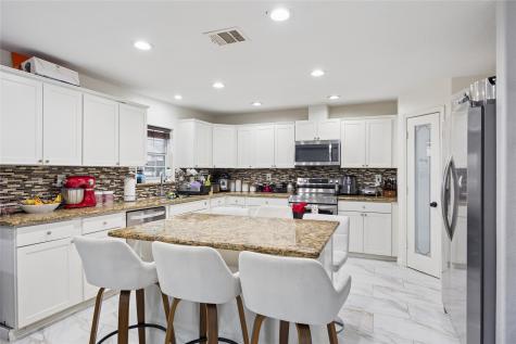 5815 Avenue G 1/2 Santa Fe TX 77510