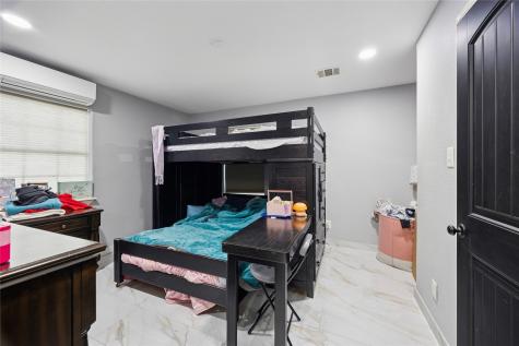 5815 Avenue G 1/2 Santa Fe TX 77510
