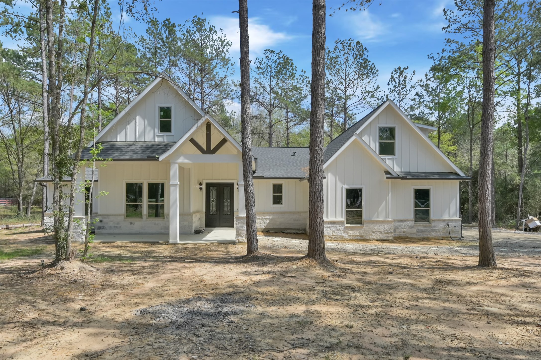 2018 White Buck Court Cleveland TX 77328