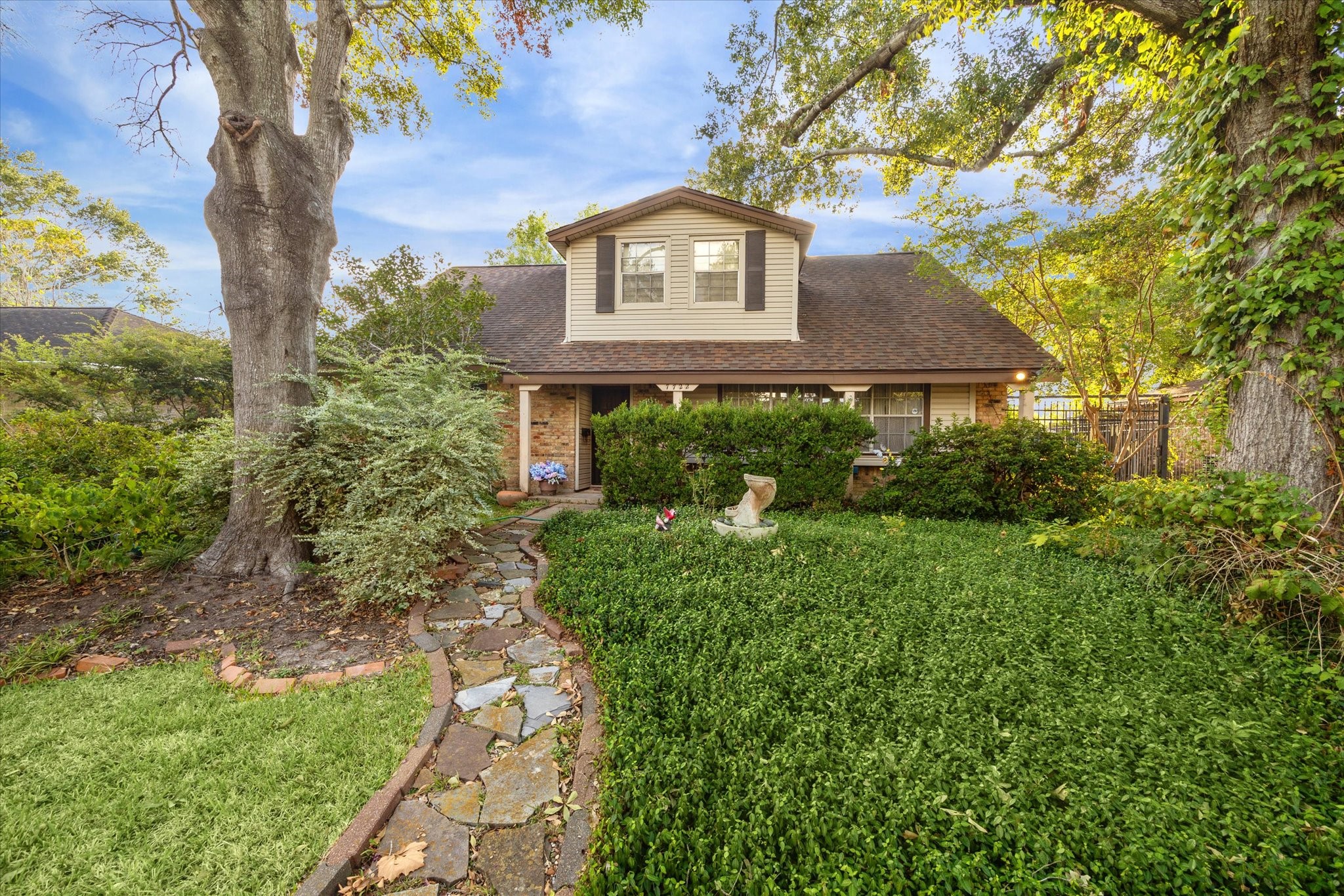 7722 Redding Road Houston TX 77036