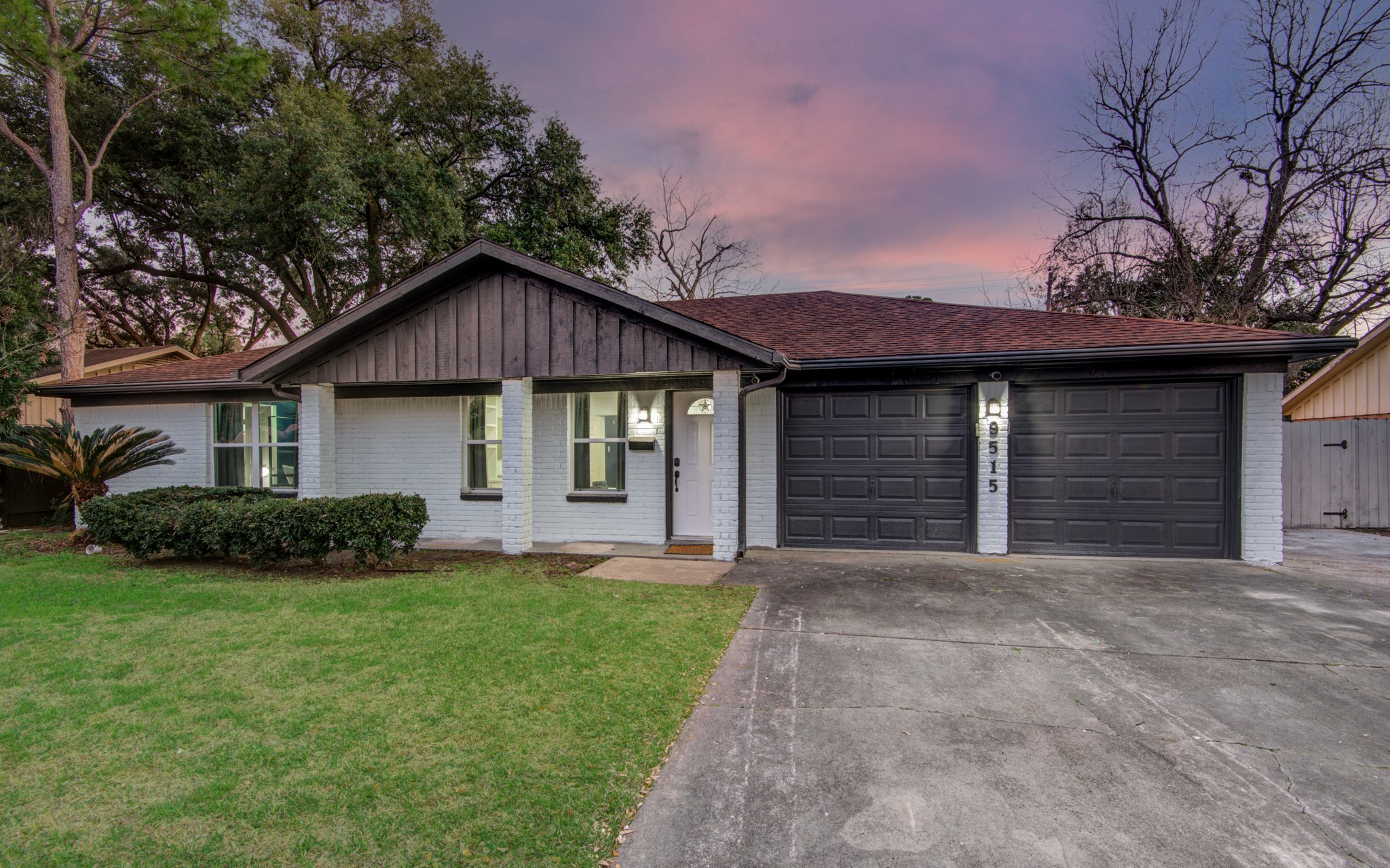 9515 Meadowglen Lane Houston TX 77063