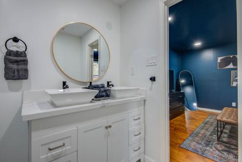 9515 Meadowglen Lane Houston TX 77063