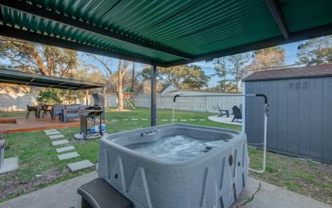 9515 Meadowglen Lane Houston TX 77063