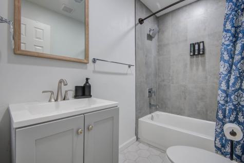 9515 Meadowglen Lane Houston TX 77063