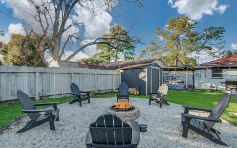 9515 Meadowglen Lane Houston TX 77063